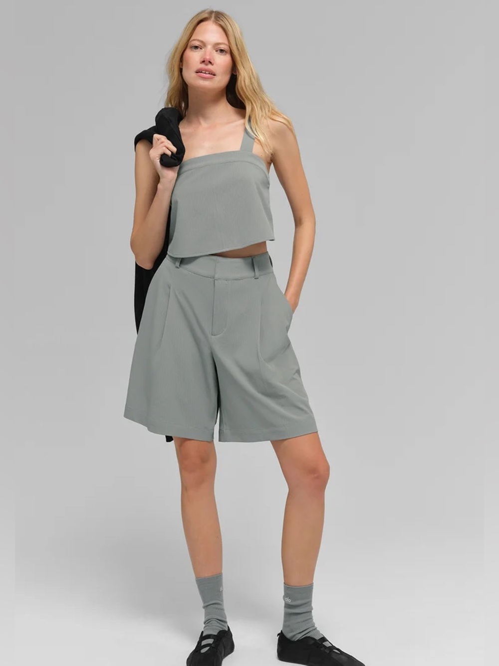 ALO Yoga High-Waist Dreamscape Short - NWOT- Gray - XXS / XS